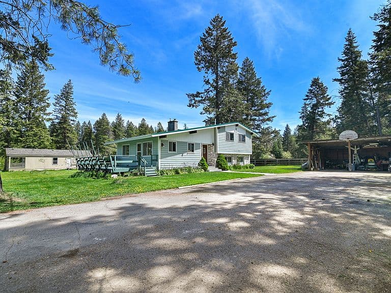 1785 Hodgson Rd photo 2