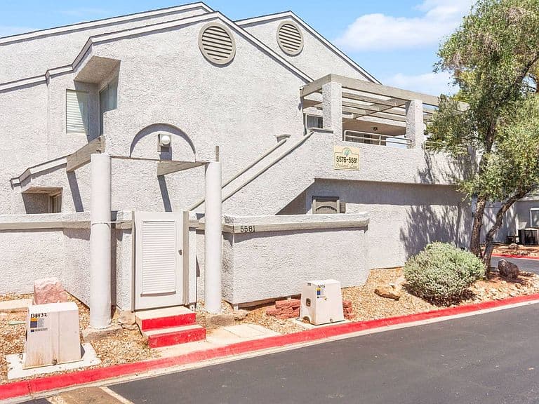 5581 Orchard Ln photo 4