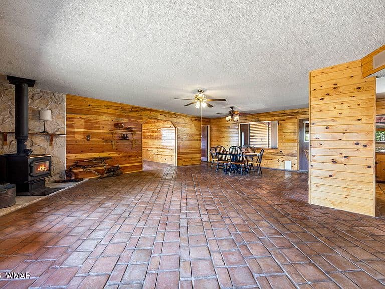 7131 White Gate Way photo 5