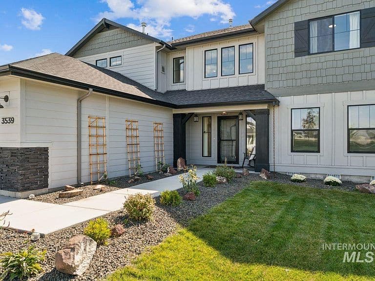 3539 W Zarea Dr photo 2