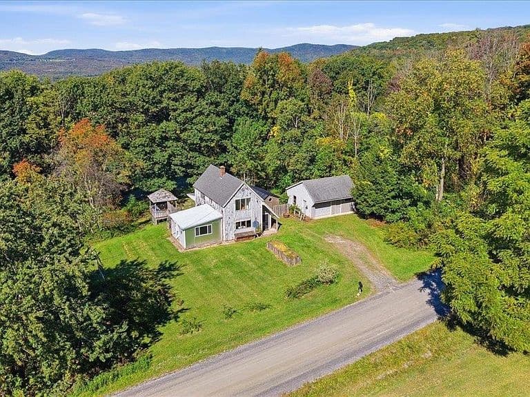 51 Eleanors Way photo 2