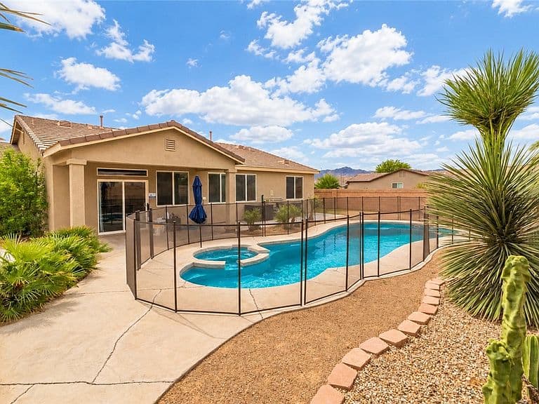 545 Mcalister Drive photo 1