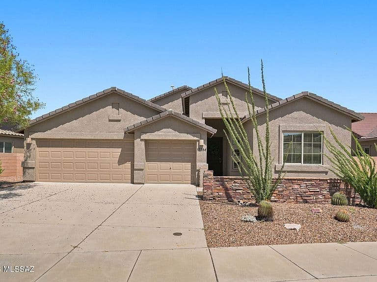 12584 N Sunrise Shadow Dr photo 2