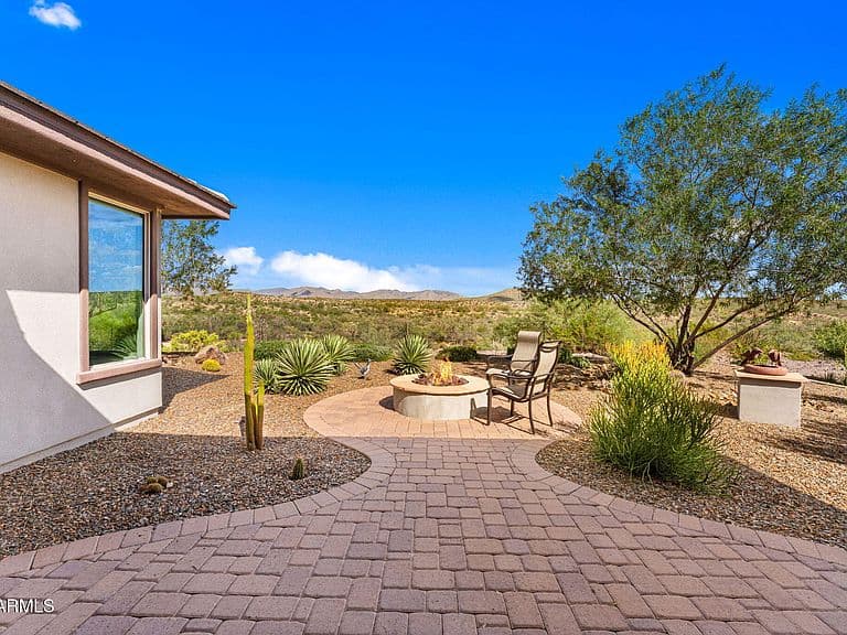 3280 BUCKAROO Court photo 4