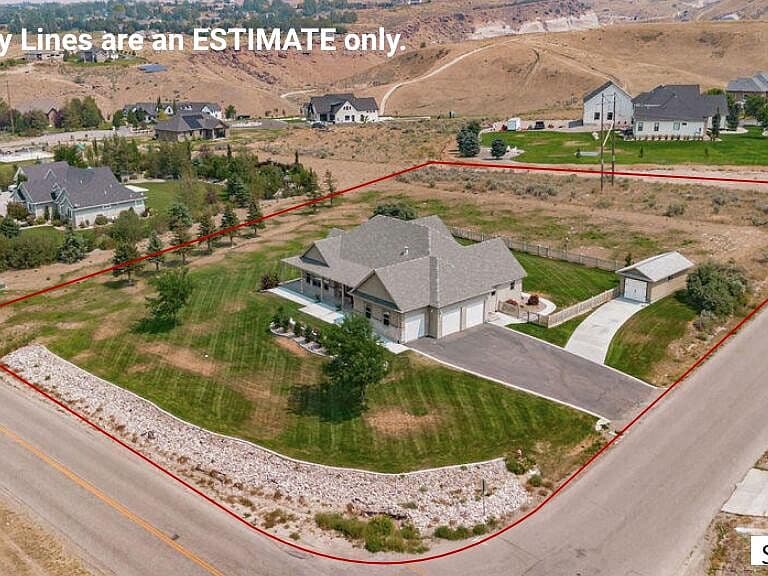 8065 S Black Hawk Dr photo 3