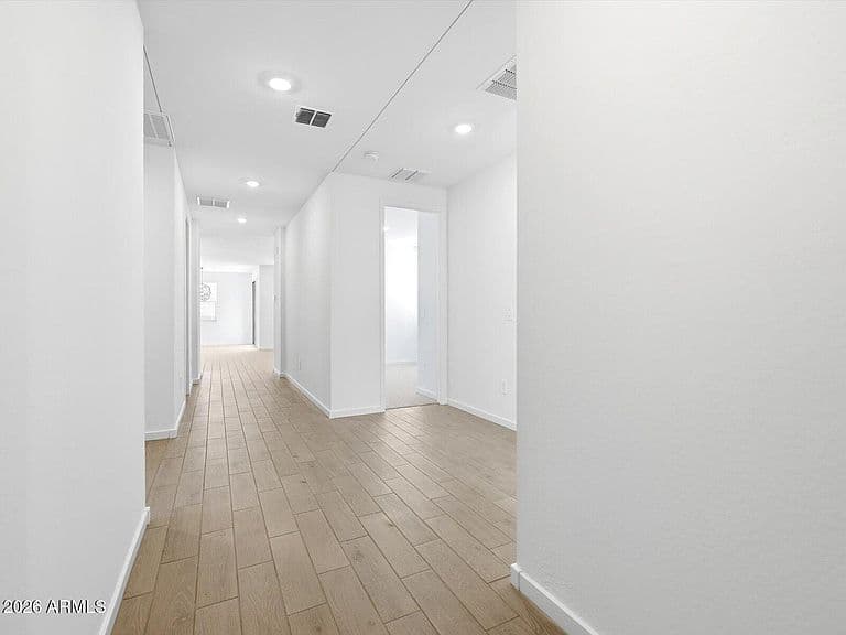 2560 E ENANTIO Road photo 3