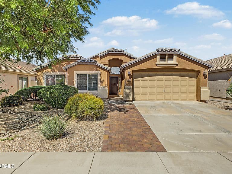 1340 E DEBBIE Drive photo 1