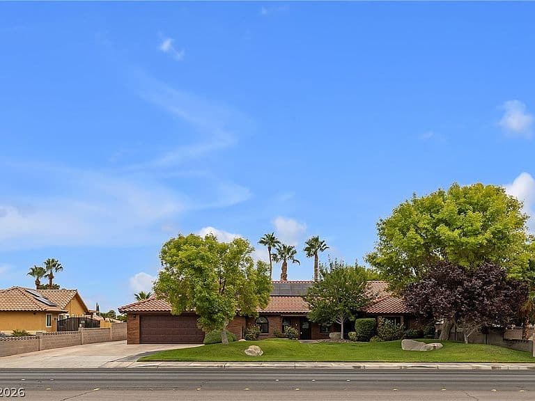 5321 N Durango Dr photo 5