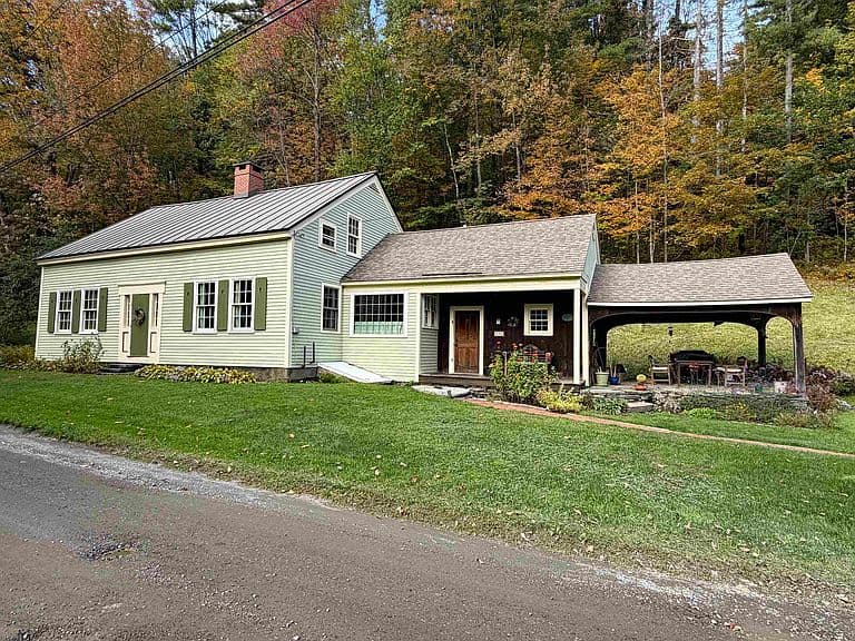 220 Hale Road photo 1