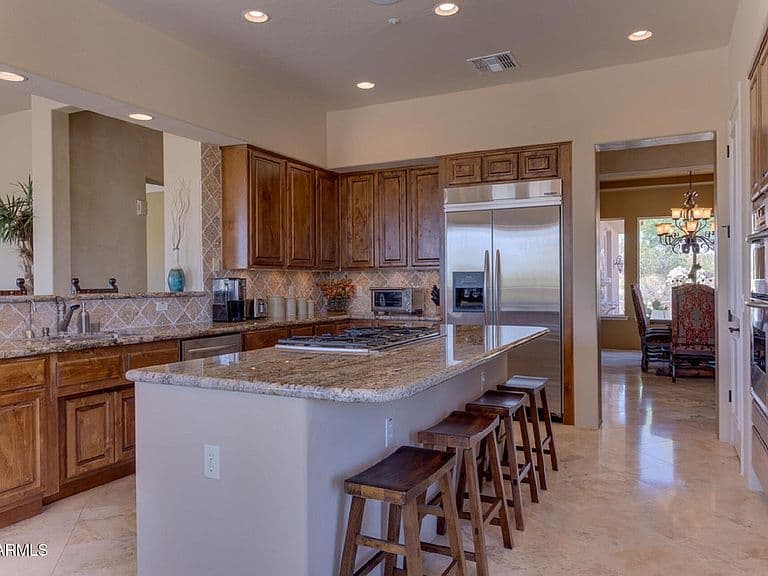 8309 E Eagle Feather Road photo 5