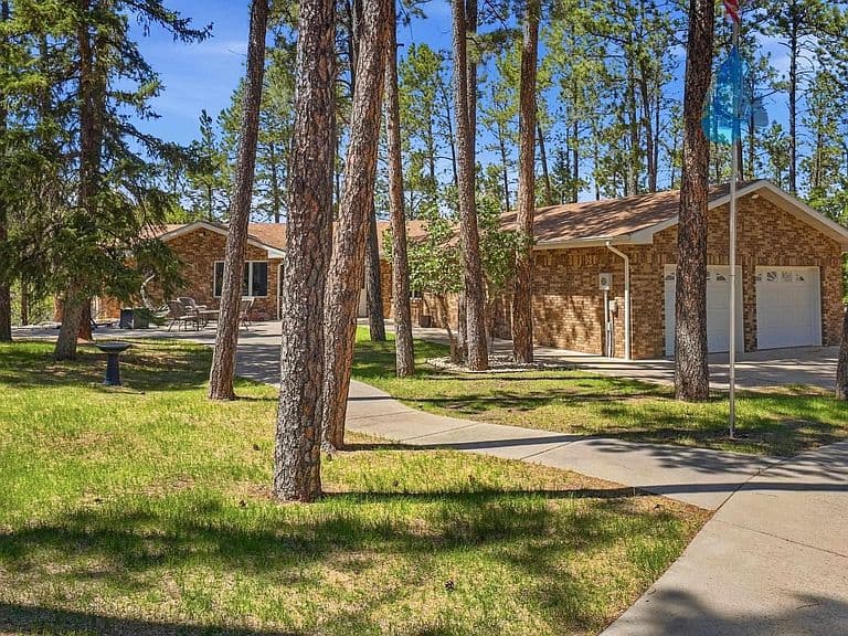 250 Timberline Ct photo 2