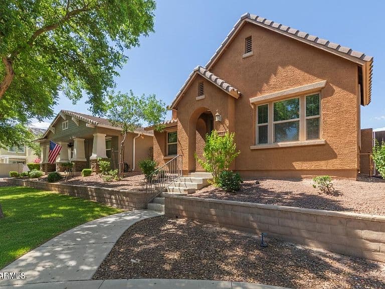 20766 W Valley View Dr photo 2