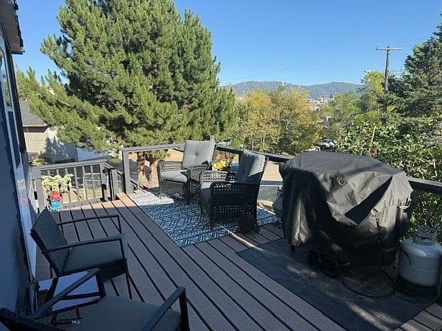 1611 6th St photo 5