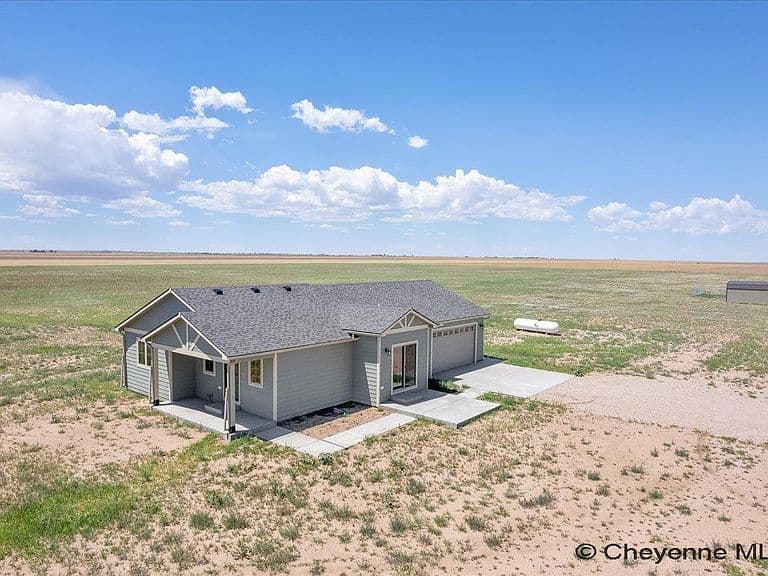 304 Conroy Ct photo 1