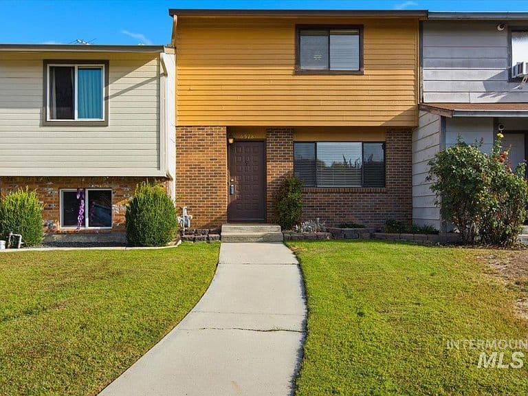 6578 W Denton St photo 2