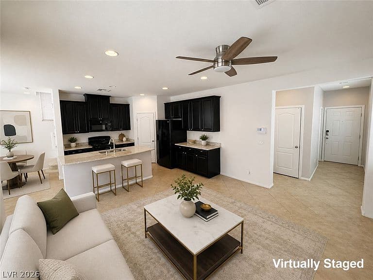 9325 Golden Lad Ave photo 4