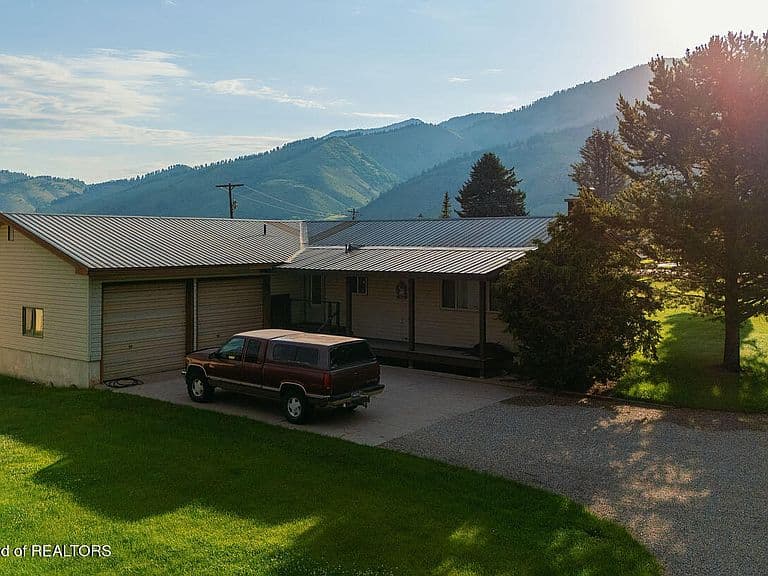 87487 Us Highway 89 photo 2