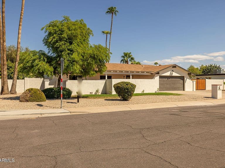 5302 E EVANS Drive photo 2