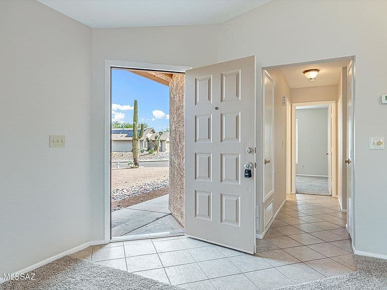 1617 N Saddlewood Ranch Dr photo 4