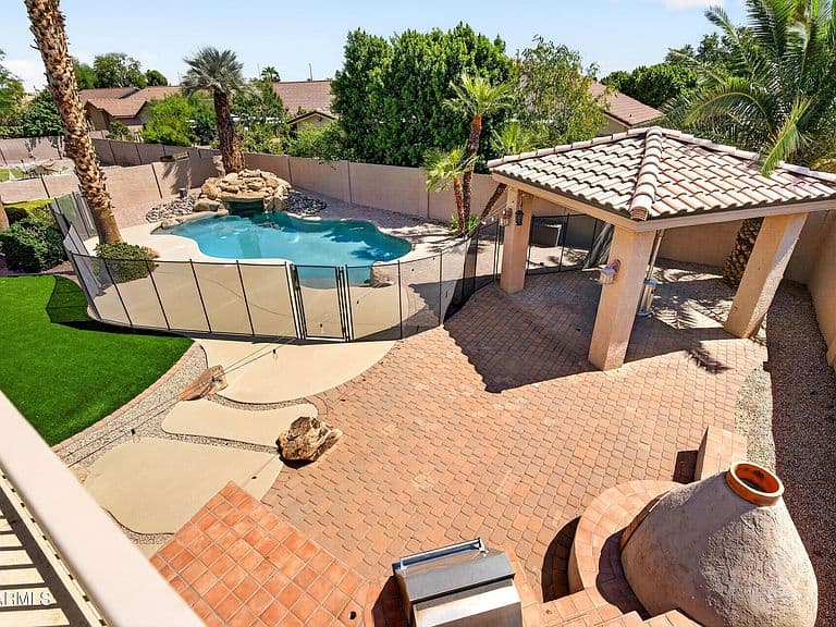 4507 E OLIVE Avenue photo 1