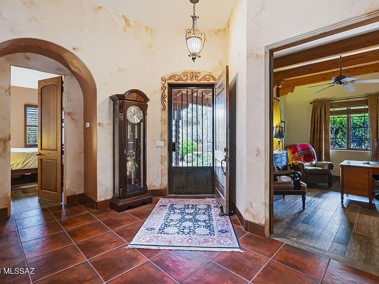 2155 Corte Balboa photo 4