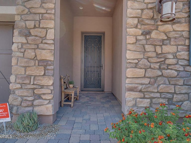 6231 E MARK Way #35 photo 2