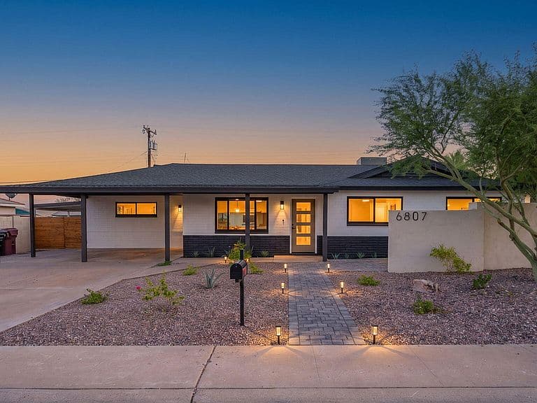 6807 E PORTLAND Street photo 3