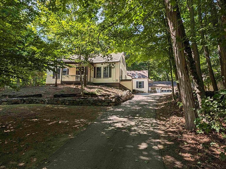 469 N State Street photo 2