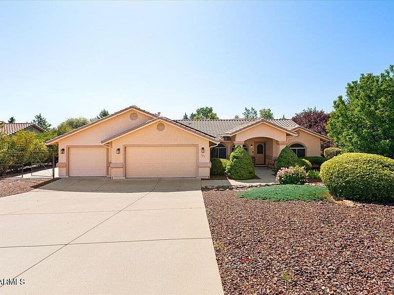 737 PEPPERMINT Way photo 1