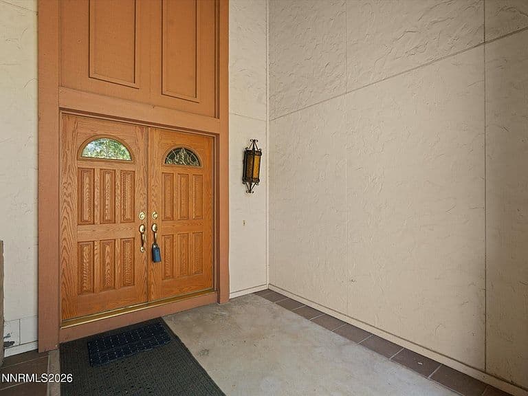 3395 Thornhill Dr photo 5