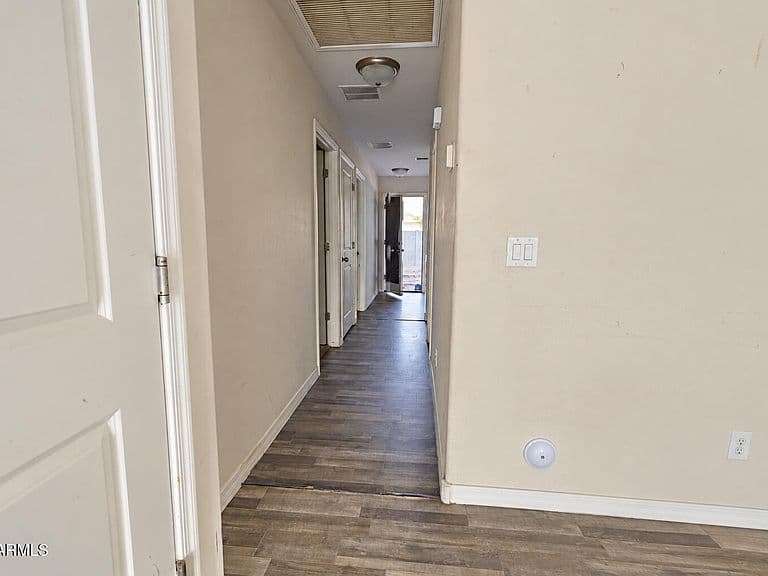 15545 S CHERRY HILLS Drive photo 4