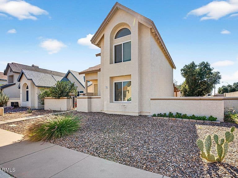 1535 N Horne Unit 75 photo 2