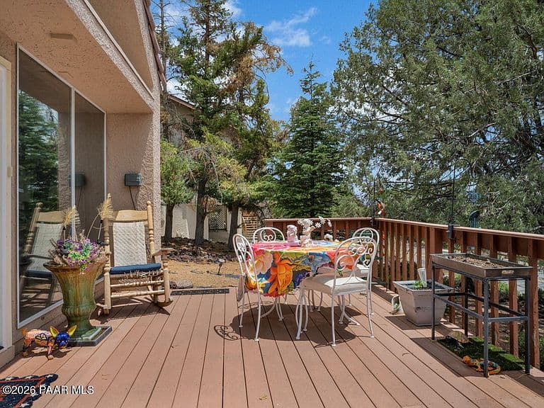 636 Shadow Mountain Dr photo 4