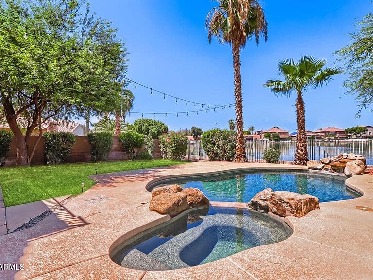 10932 W GRANADA Road photo 1