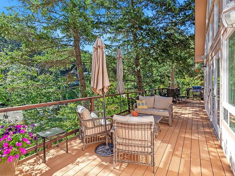 8677 N Rhapsody Ln photo 5