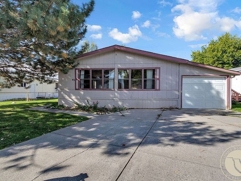 42 Prairie View Dr photo 1