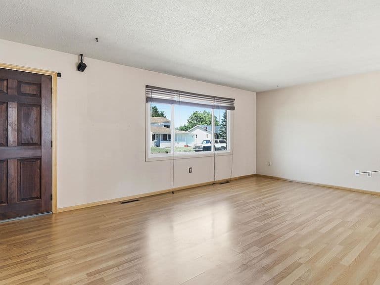 16 Valley Dr photo 5