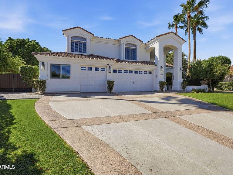 1221 W Sunrise Place photo 2