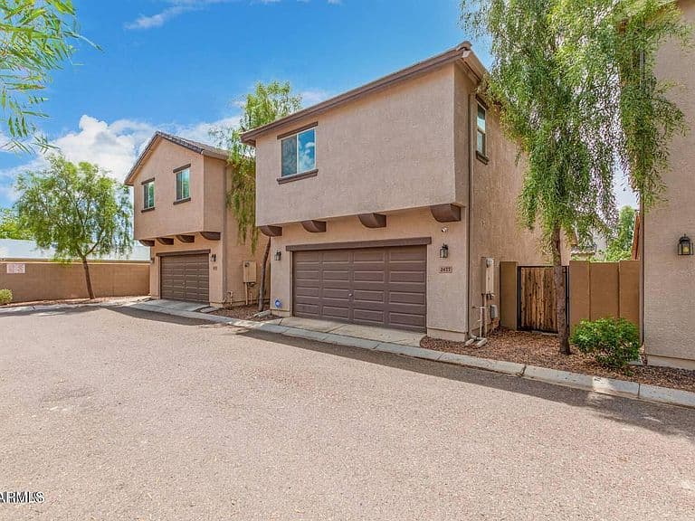 2477 N 73RD Drive photo 4