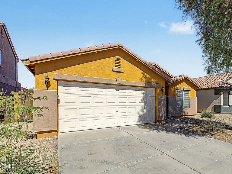 36480 W EL GRECO Street photo 2
