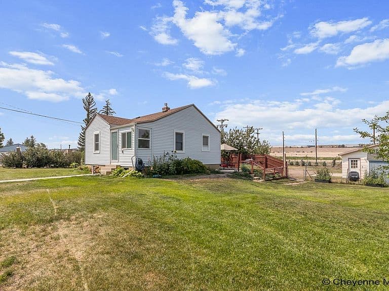1318 Cherry St photo 2