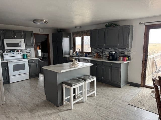 182 Road 238 photo 4