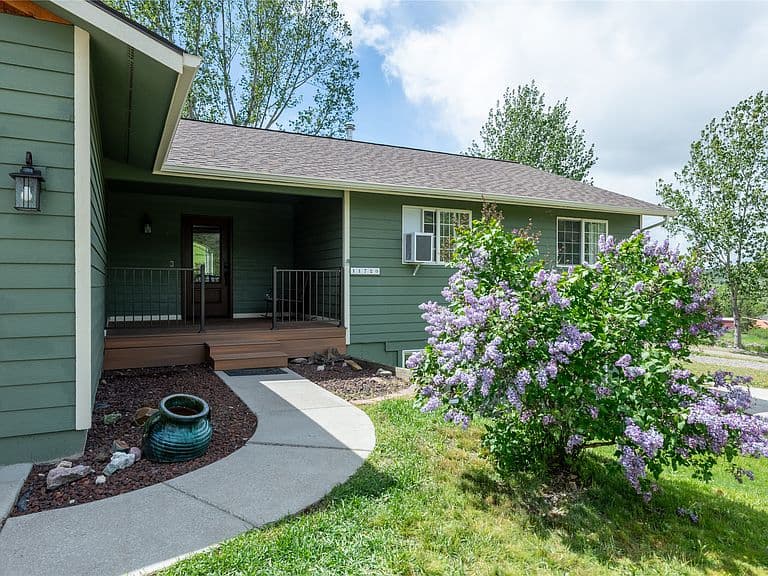11720 Gopher Dr photo 4