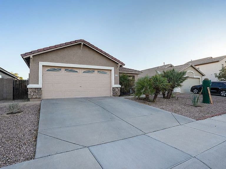 13260 W Lisbon Ln photo 2