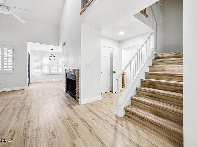 475 S SEAWYNDS Boulevard photo 3