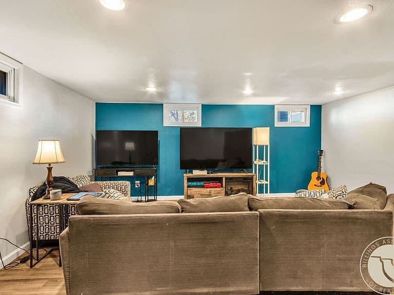 515 Glen Dr photo 4