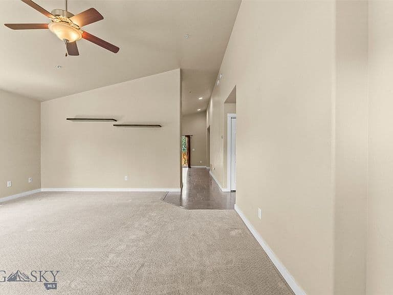 170 Chestnut Grove Ave photo 3