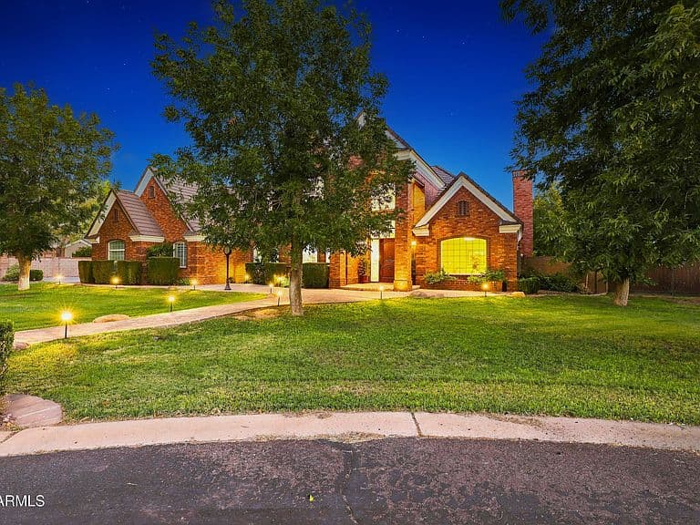15415 E PICKETT Court photo 5