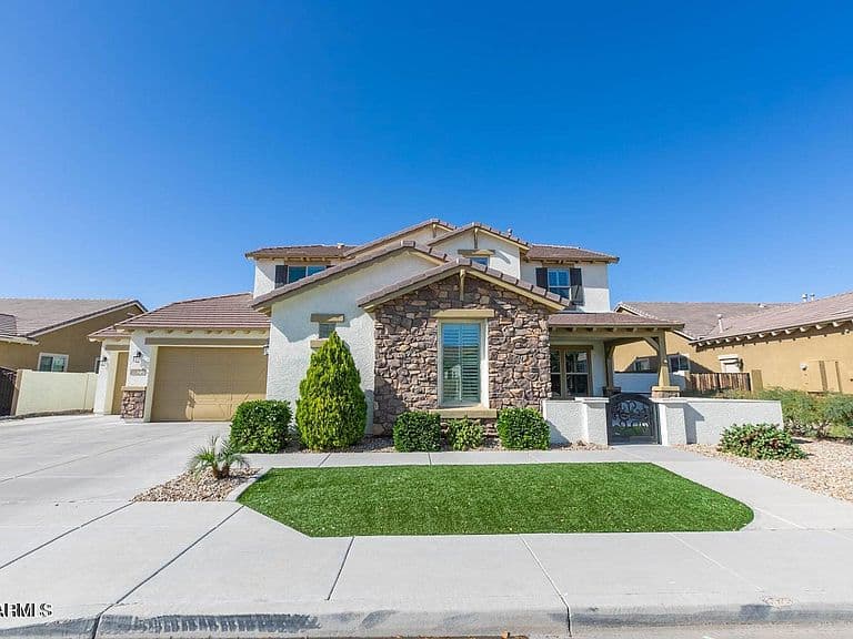 1872 W SWAN Drive photo 1