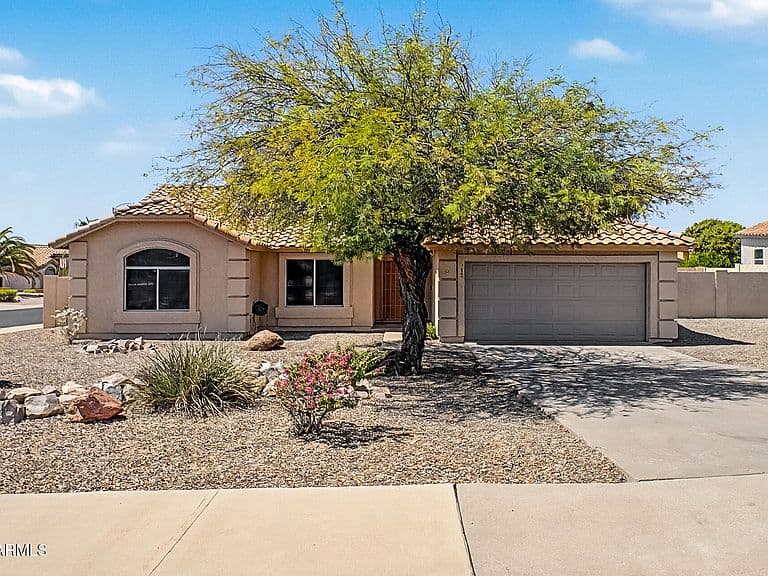 3212 N RAMADA Circle photo 1
